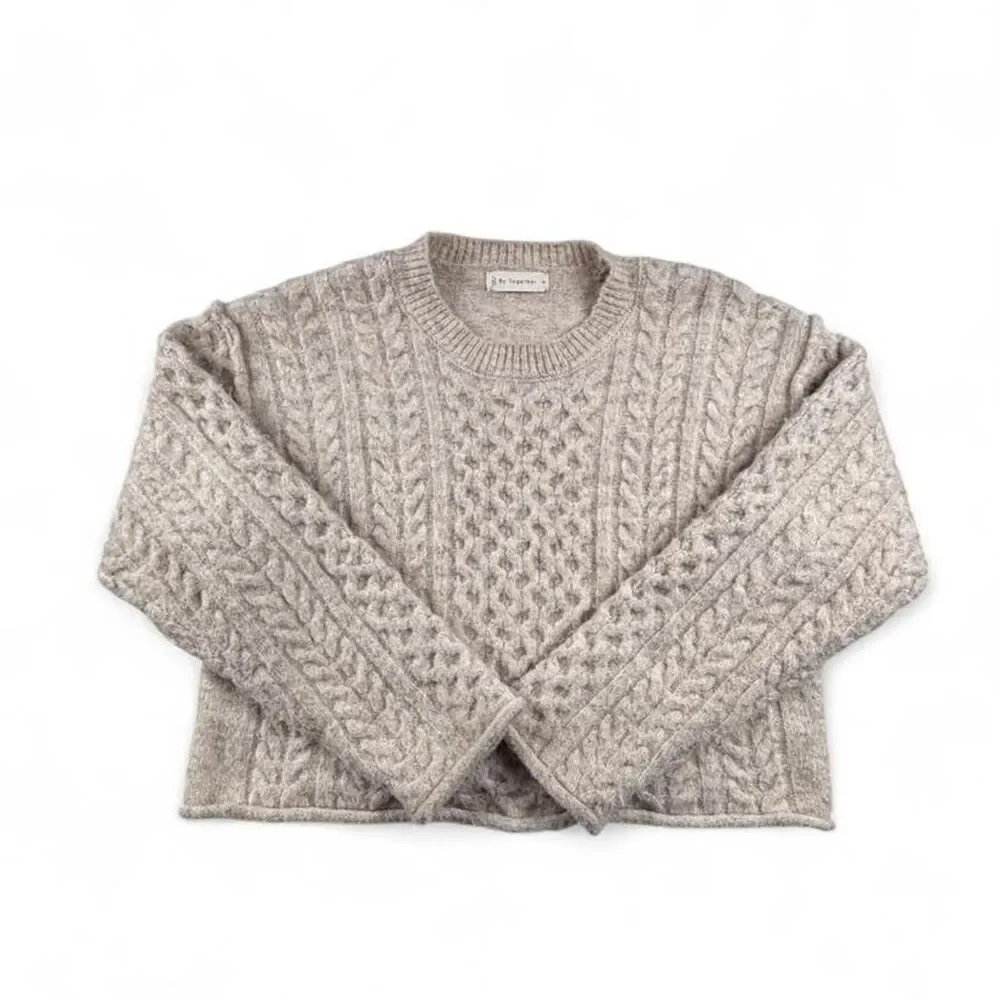By Together Cream Cable Knit Cropped Sweater Women's Medium Cozy